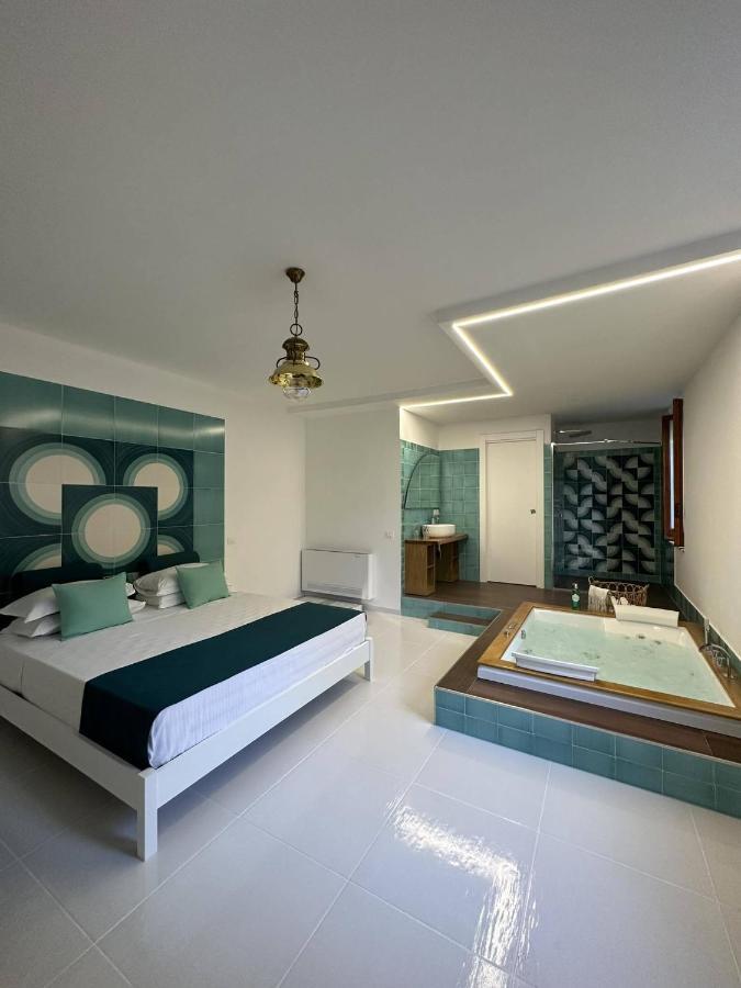 Il Melograno In Costa D'Amalfi - Romantic Experience В'єтрі Номер фото